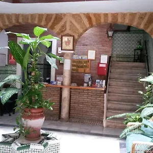 https://hostal-centro-sol.hotelsincadiz.net