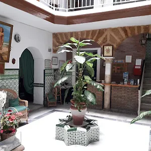 https://hostal-centro-sol.hotelsincadiz.net